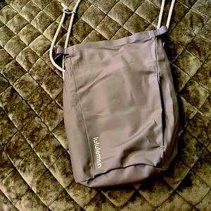 Lululemon Bucket Bag